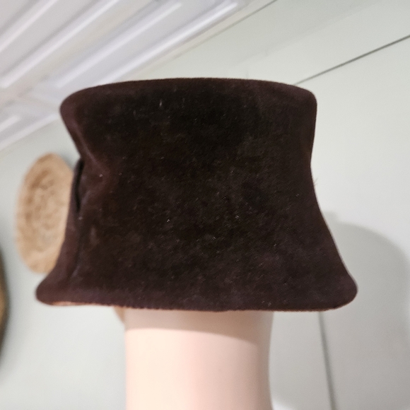 Vintage Lazurus Feather Velvet Cloche Hat — Made in Italy main image 16
